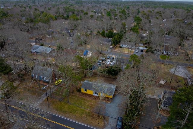 145 Quinaquisset Ave, Mashpee, MA 02649