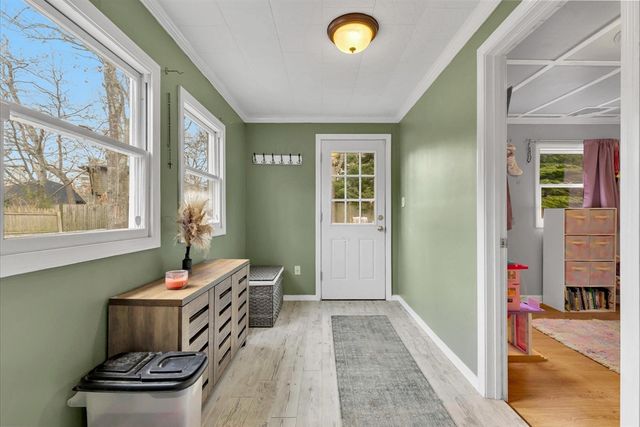 145 Quinaquisset Ave, Mashpee, MA 02649