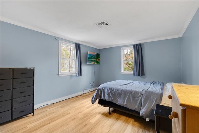 145 Quinaquisset Ave, Mashpee, MA 02649