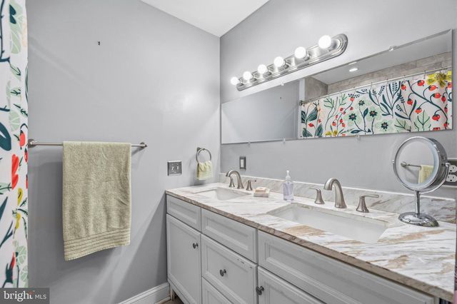 1210 NOVA AVE, Capitol Heights, MD 20743