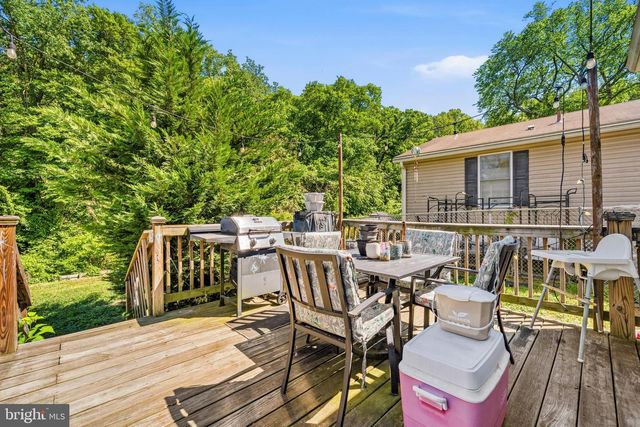 1210 NOVA AVE, Capitol Heights, MD 20743