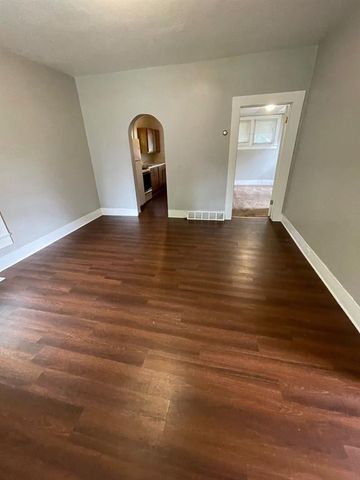716 Niagara Street, Eau Claire, WI 54703