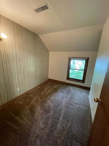 716 Niagara Street, Eau Claire, WI 54703