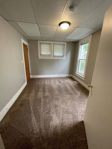 716 Niagara Street, Eau Claire, WI 54703