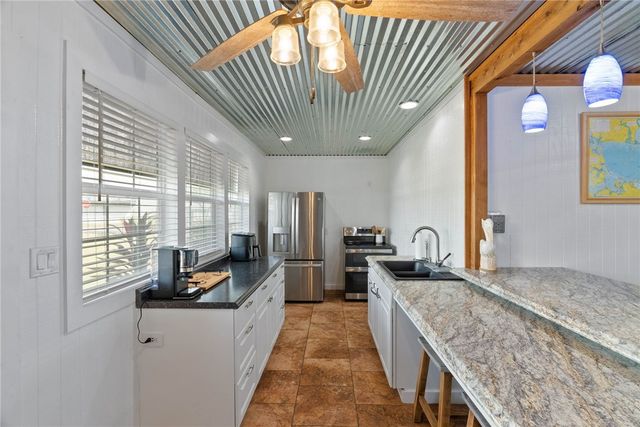 117 Pompano, Rockport, TX 78382