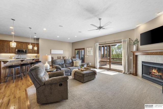 3821 S HWS Cleveland Boulevard, Omaha, NE 68130