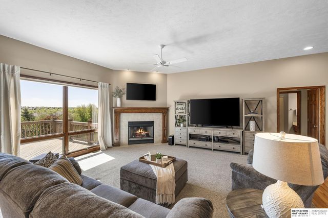 3821 S HWS Cleveland Boulevard, Omaha, NE 68130