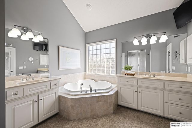 3821 S HWS Cleveland Boulevard, Omaha, NE 68130