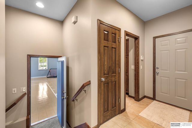 3821 S HWS Cleveland Boulevard, Omaha, NE 68130