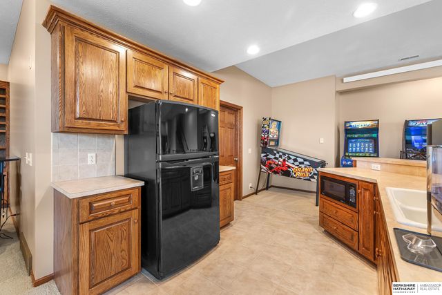 3821 S HWS Cleveland Boulevard, Omaha, NE 68130