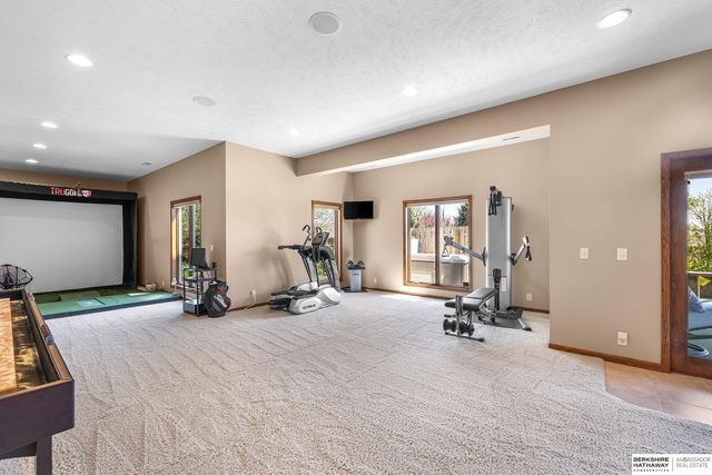 3821 S HWS Cleveland Boulevard, Omaha, NE 68130