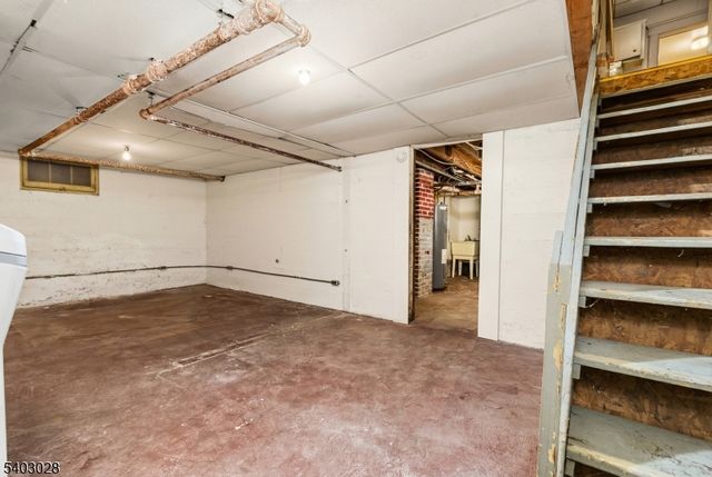 77 Baker Ave, Dover Town, NJ 07801