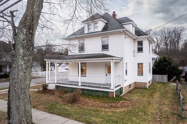 77 Baker Ave, Dover Town, NJ 07801