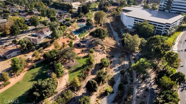 247 E Jeanette, Santa Ana, CA 92705