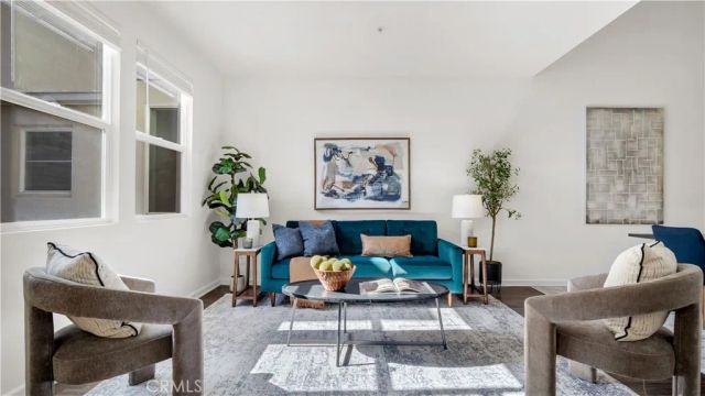 247 E Jeanette, Santa Ana, CA 92705