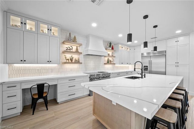 19222 Zephyr Lily CT, Estero, FL 33928