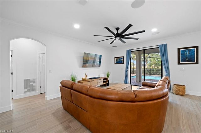 19222 Zephyr Lily CT, Estero, FL 33928