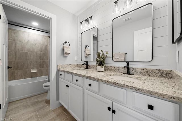 19222 Zephyr Lily CT, Estero, FL 33928