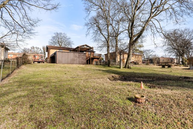 6411 Ranchero Dr, Nashville, TN 37209