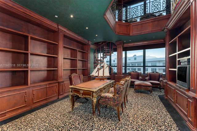 5225 Collins Ave PH8, Miami Beach, FL 33140