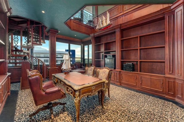 5225 Collins Ave PH8, Miami Beach, FL 33140