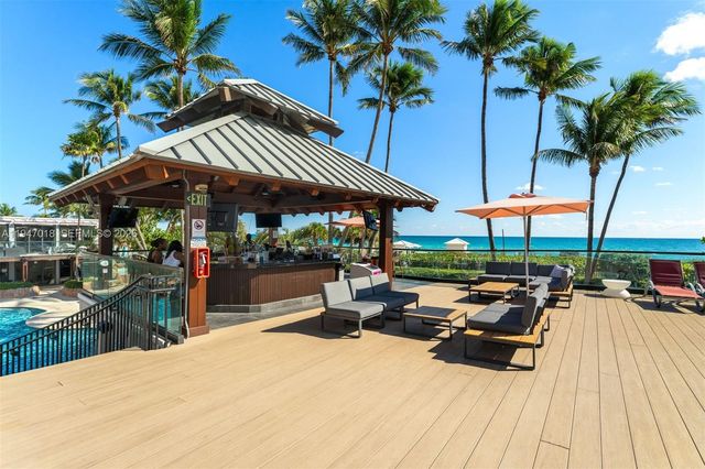 5225 Collins Ave PH8, Miami Beach, FL 33140