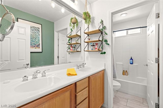 8884 Bonneville Peak Court, Las Vegas, NV 89148