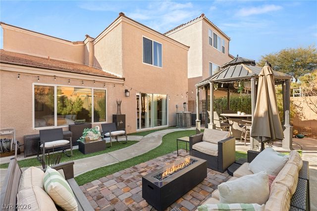 8884 Bonneville Peak Court, Las Vegas, NV 89148