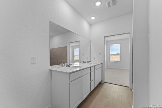 1875 Nuthatch Ridge, New Braunfels, TX 78130