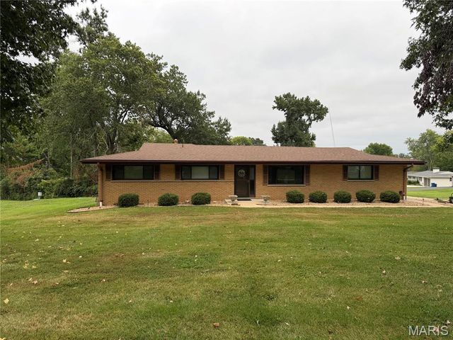 10149 Carolynne Drive, Sappington, MO 63128
