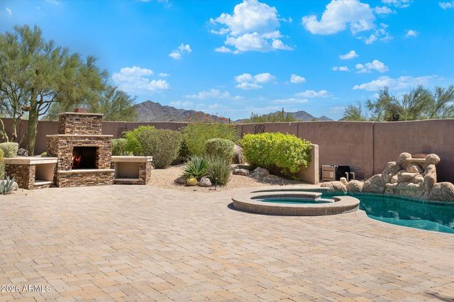 9015 E HACKAMORE Drive, Scottsdale, AZ 85255