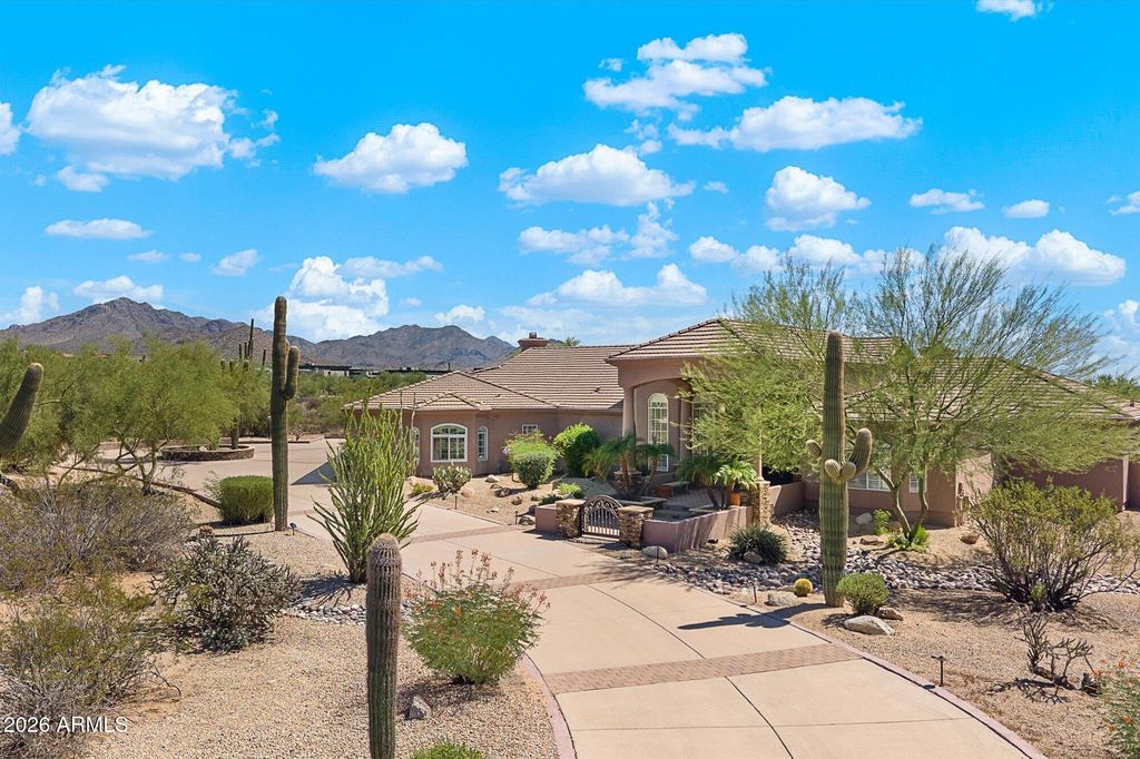 9015 E HACKAMORE Drive, Scottsdale, AZ 85255 — photo 2