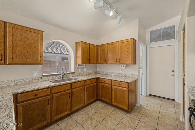9729 W BURNETT Road, Peoria, AZ 85382