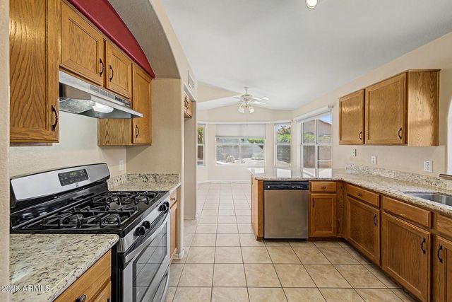 9729 W BURNETT Road, Peoria, AZ 85382