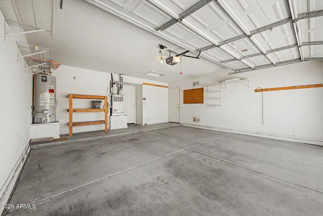 9729 W BURNETT Road, Peoria, AZ 85382
