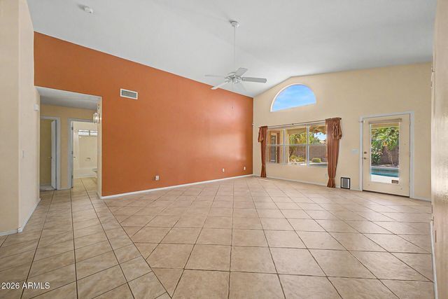 9729 W BURNETT Road, Peoria, AZ 85382