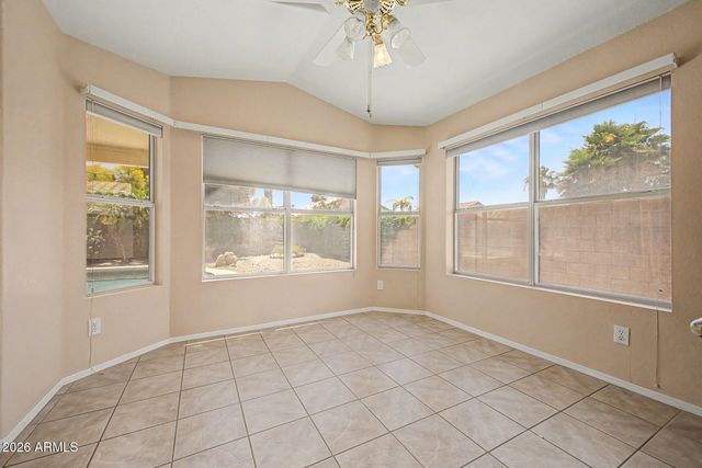 9729 W BURNETT Road, Peoria, AZ 85382