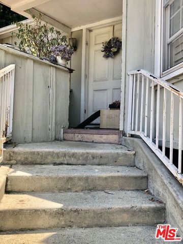11662 Laurelwood Drive, Los Angeles, CA 91604
