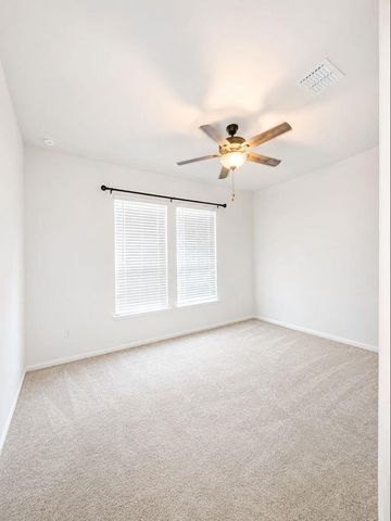 693 Durian LOOP, Buda, TX 78610