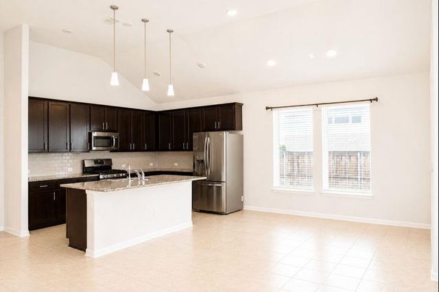 693 Durian LOOP, Buda, TX 78610