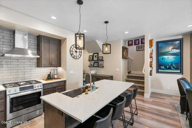 907 E Sherman AVE, Coeur D'alene, ID 83814