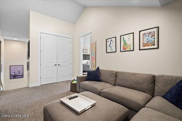 907 E Sherman AVE, Coeur D'alene, ID 83814
