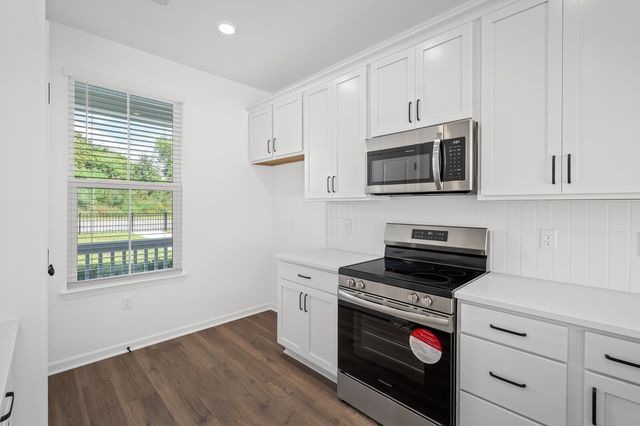 406 Blair Rd, Smyrna, TN 37167