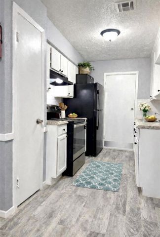 4515 Oxford Street 24, Houston, TX 77022