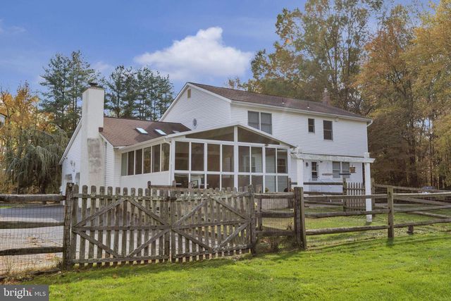 33 BEECHWOOD DR, Robbinsville, NJ 08691