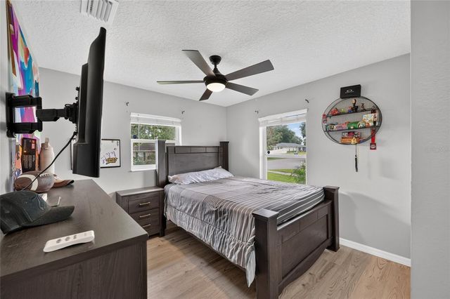 599 MAGNOLIA RIDGE AVENUE, Tavares, FL 32778