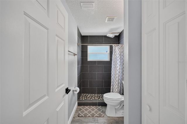 599 MAGNOLIA RIDGE AVENUE, Tavares, FL 32778