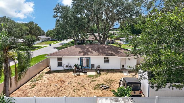599 MAGNOLIA RIDGE AVENUE, Tavares, FL 32778
