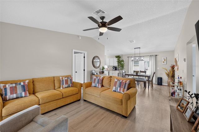 599 MAGNOLIA RIDGE AVENUE, Tavares, FL 32778