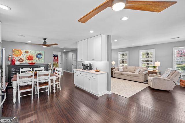 522 Hickory Street, Bremen, GA 30110